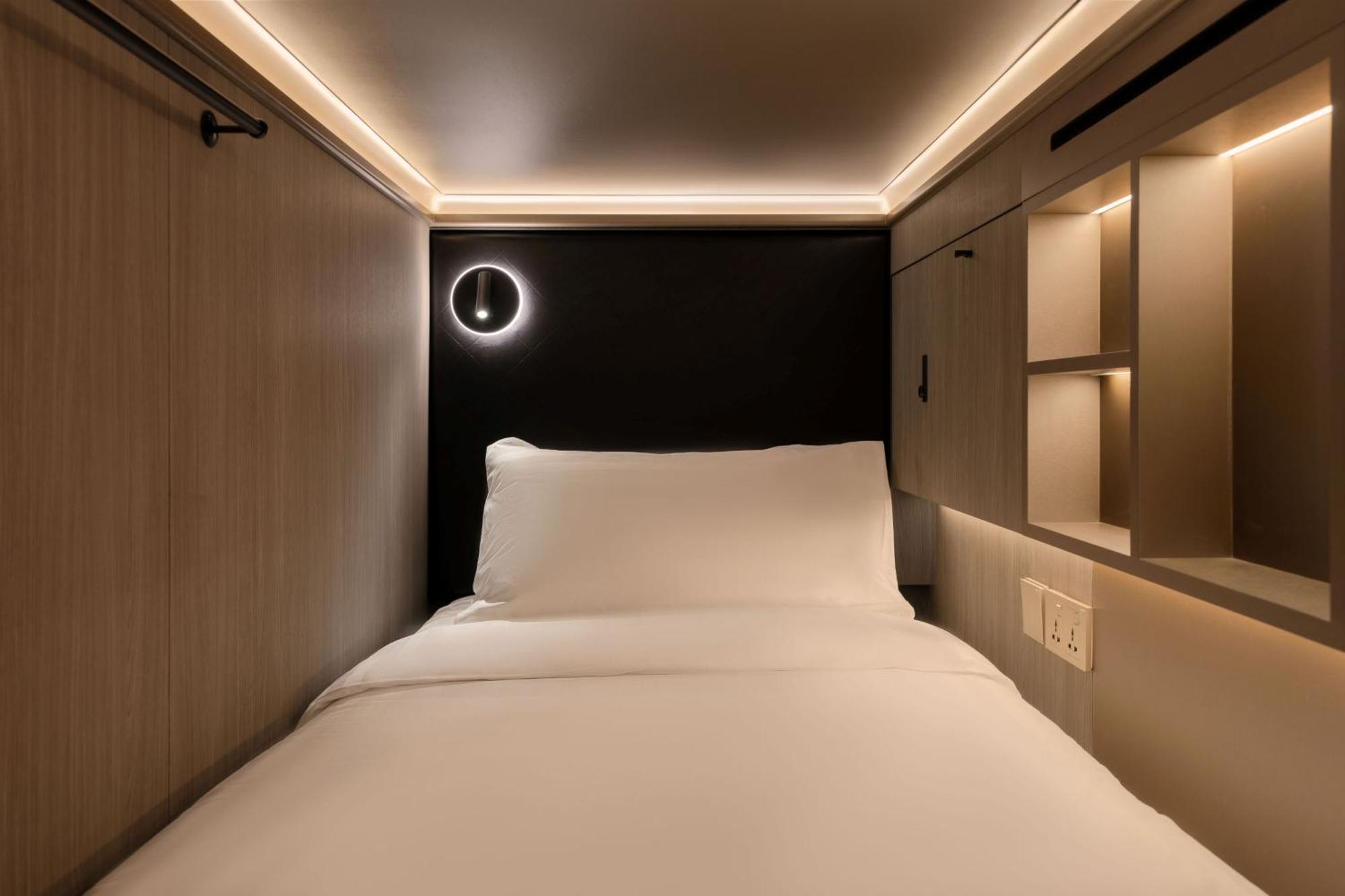 Cube Social Boutique Capsule Hotel At Boat Quay Singapura Bilik gambar