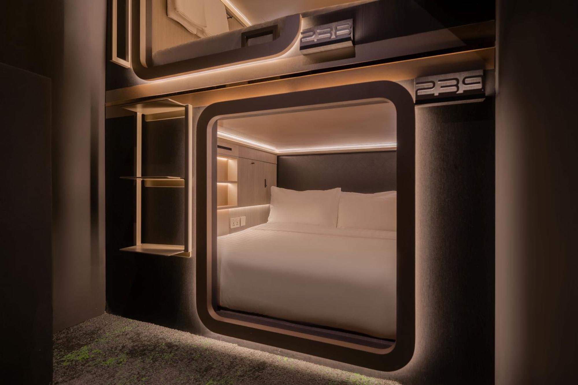 Cube Social Boutique Capsule Hotel At Boat Quay Singapura Luaran gambar