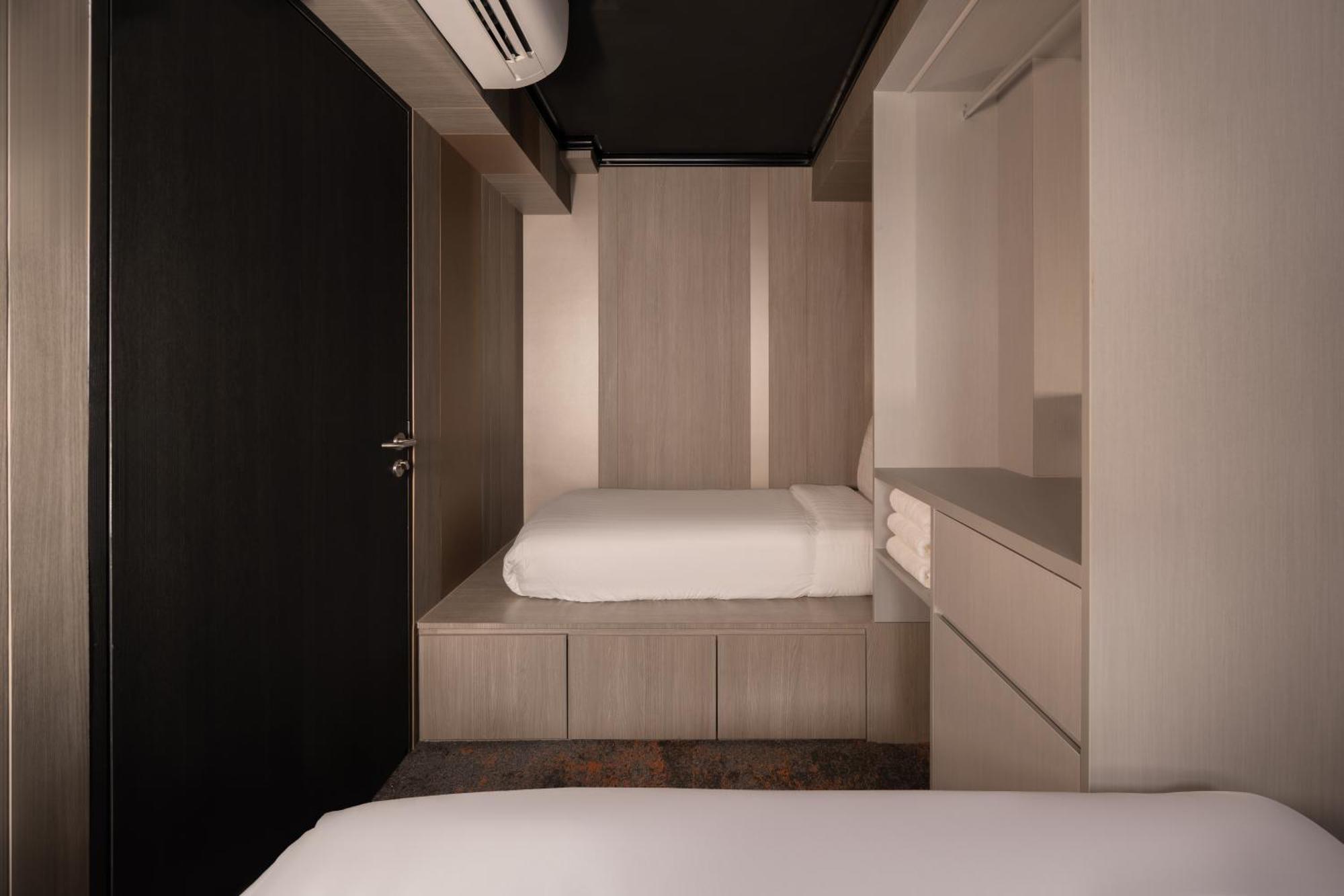 Cube Social Boutique Capsule Hotel At Boat Quay Singapura Luaran gambar
