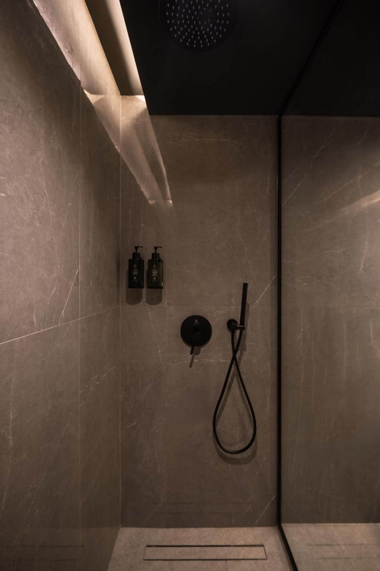 Cube Social Boutique Capsule Hotel At Boat Quay Singapura Luaran gambar