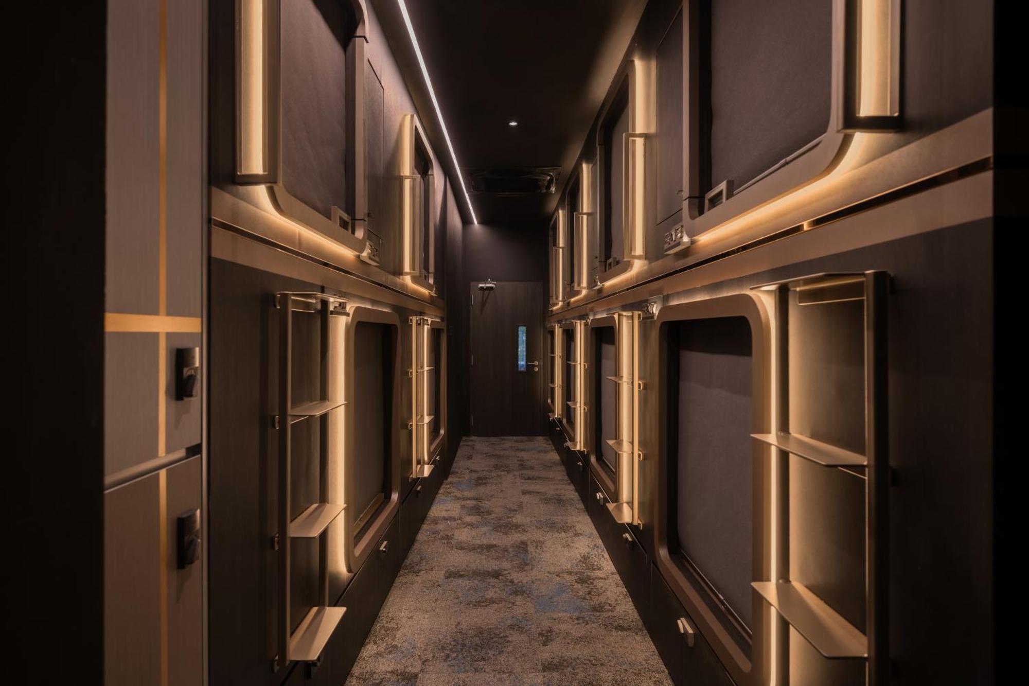 Cube Social Boutique Capsule Hotel At Boat Quay Singapura Luaran gambar